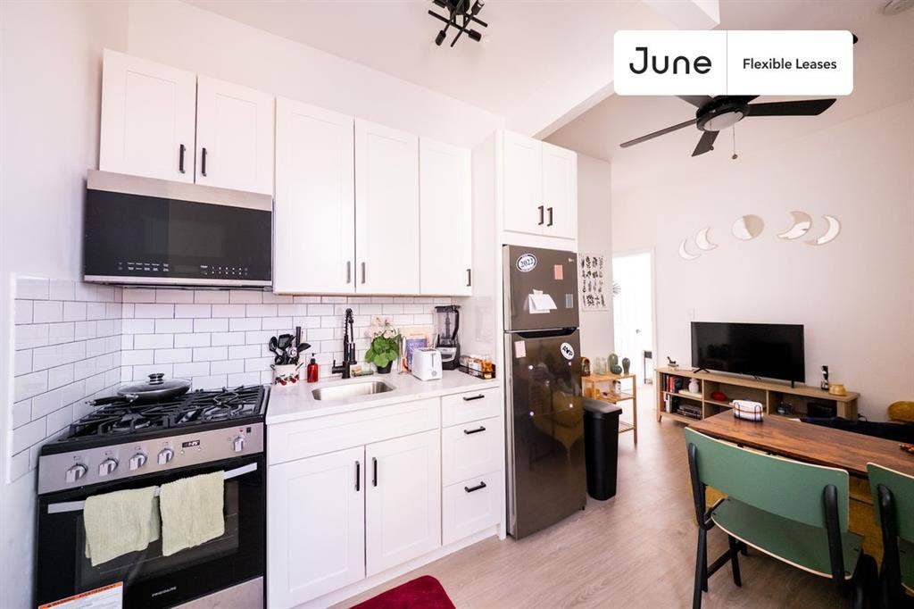 2 BR in New York City