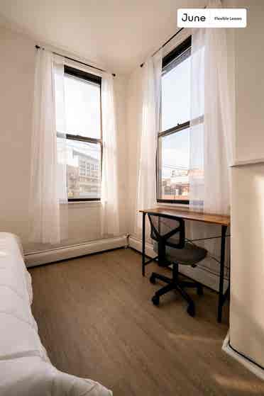 2 BR in New York City