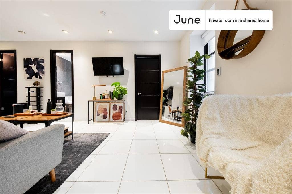 3 BR in New York City