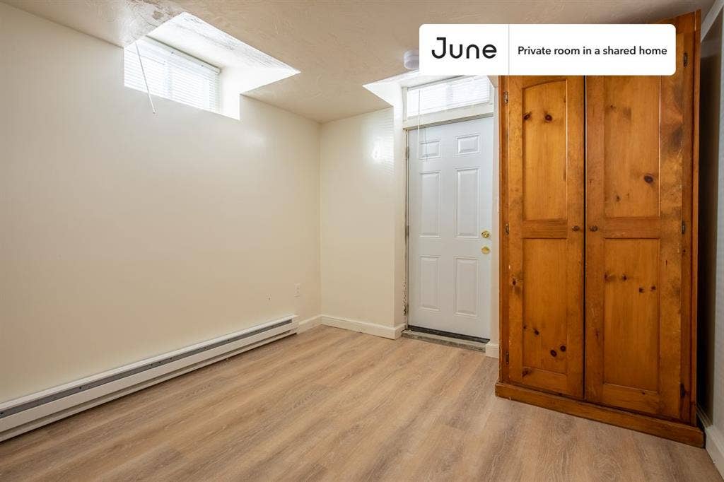5 BR in Boston