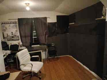 Room for rent by Villa parke