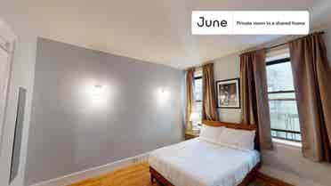 2 BR in New York City