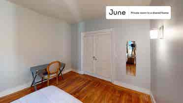 2 BR in New York City