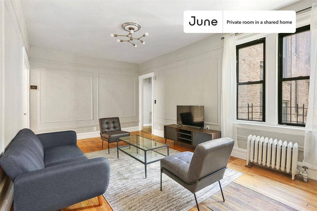 2 BR in New York City