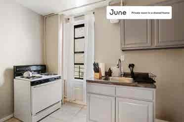 2 BR in New York City