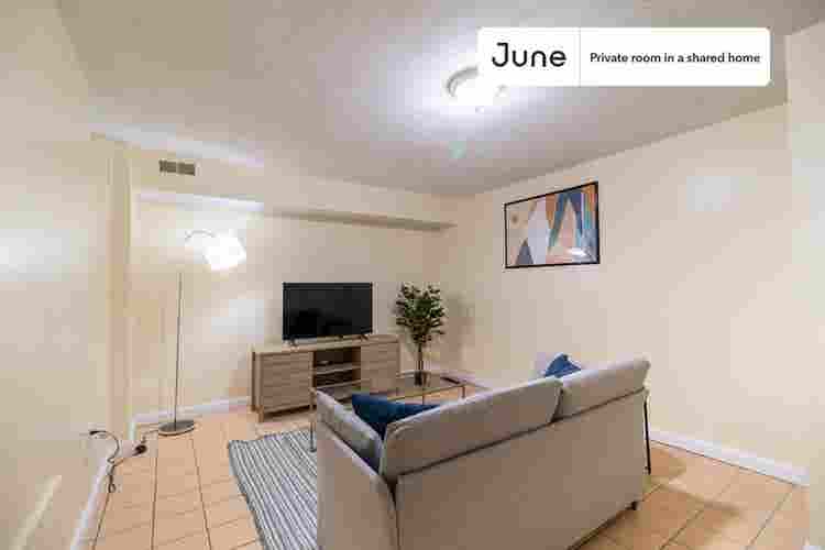 3 BR in Boston