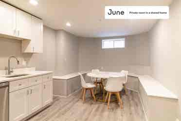 4 BR in Boston