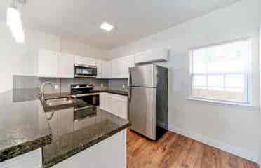 Furnished rooms & units available