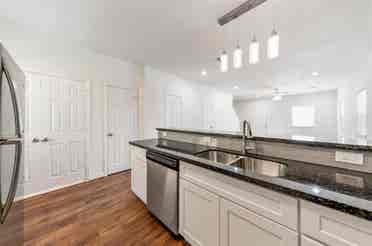 Furnished rooms & units available