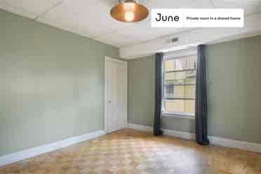 7 BR in Boston