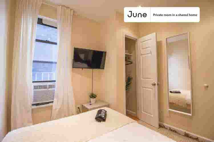 4 BR in New York City