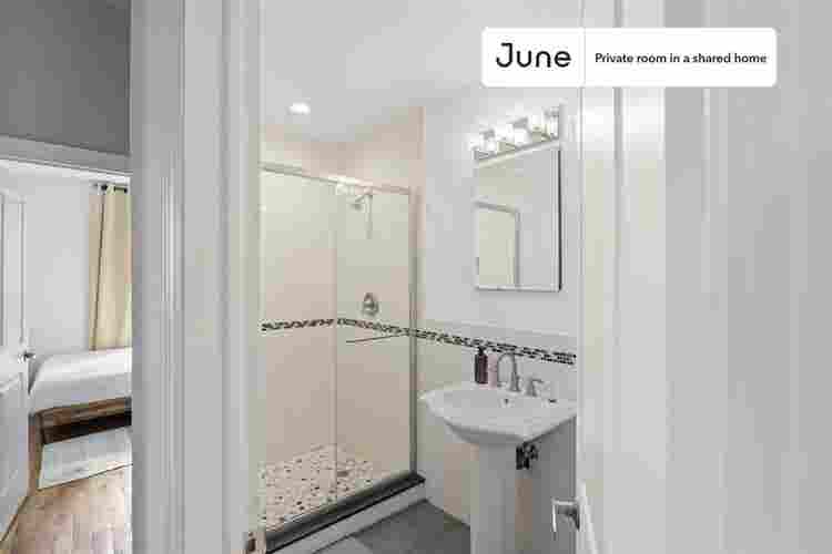 4 BR in New York City