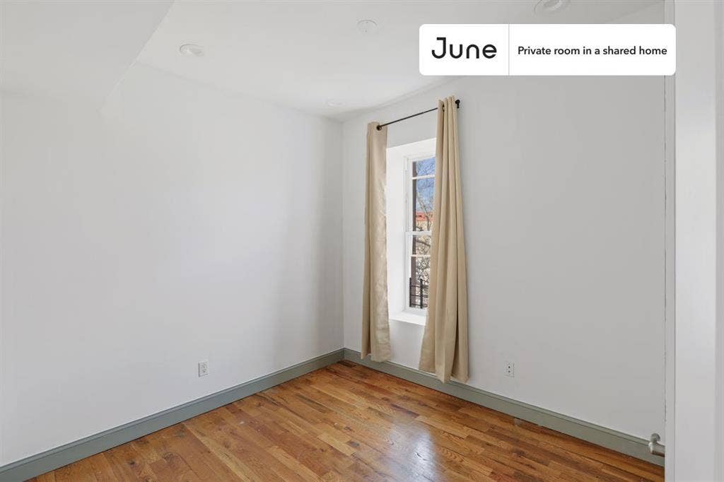 4 BR in New York City