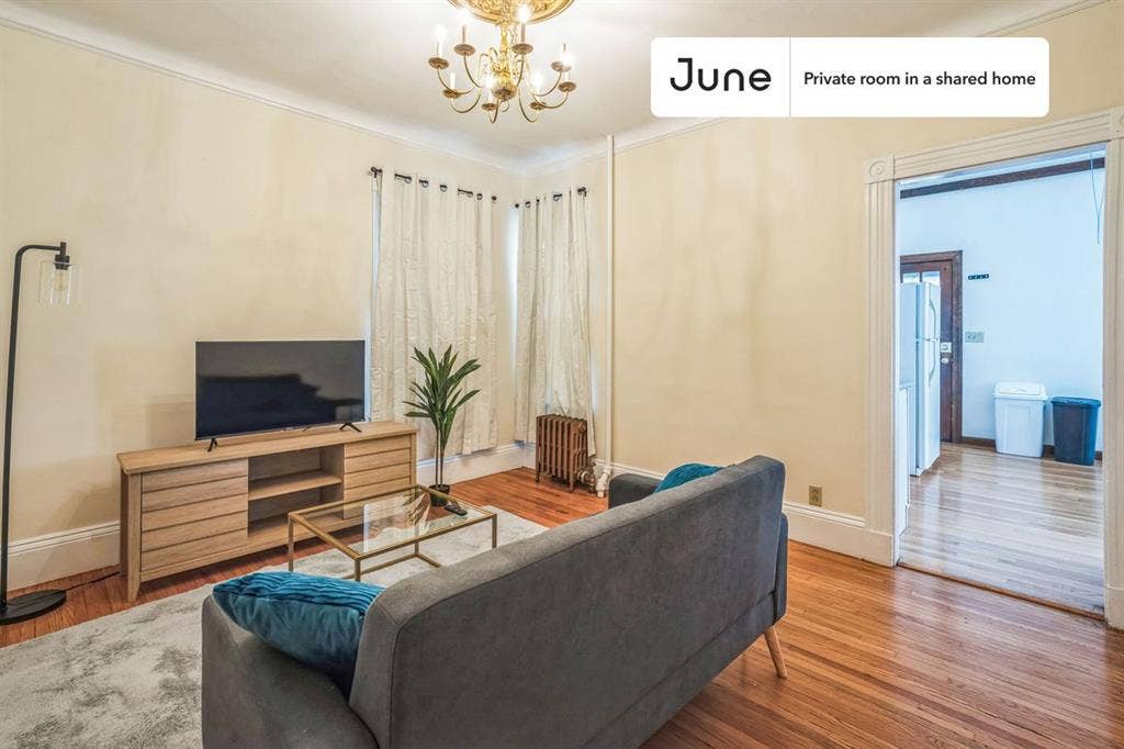 4 BR in Boston
