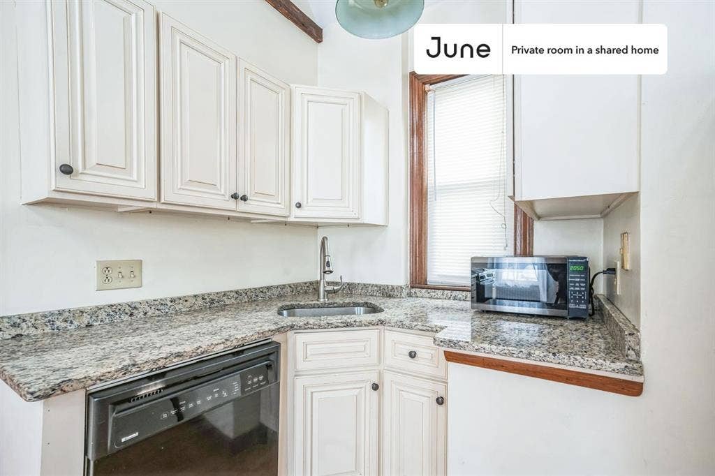 4 BR in Boston