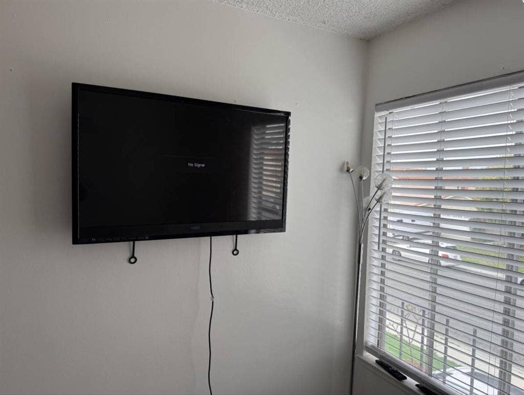 Furnished room