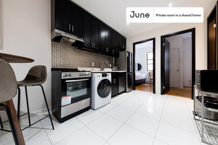 4 BR in New York City
