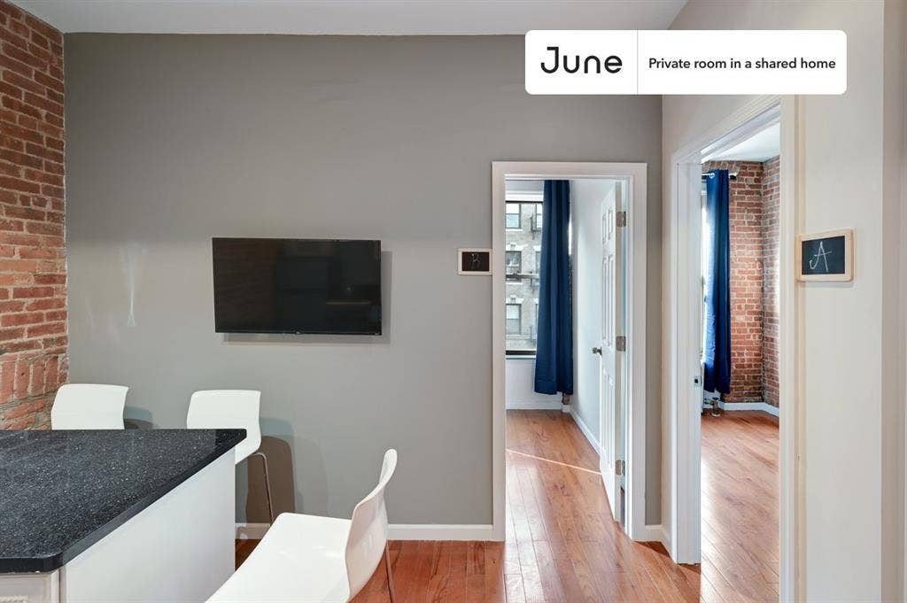 2 BR in New York City