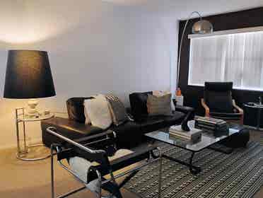 Looking for a Mature Male Roommate