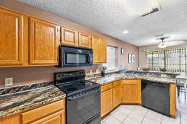 5 BR in Fort Worth
