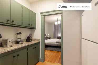 4 BR in Boston