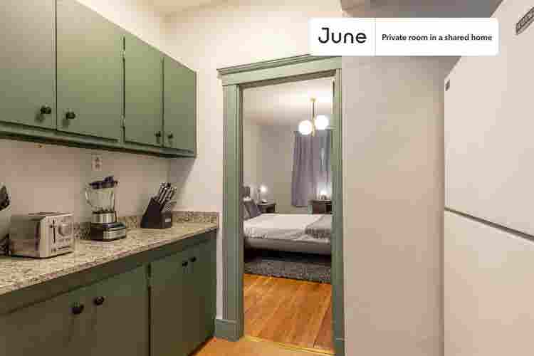 4 BR in Boston