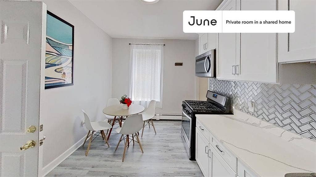 3 BR in Boston