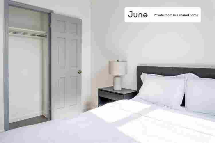 4 BR in New York City