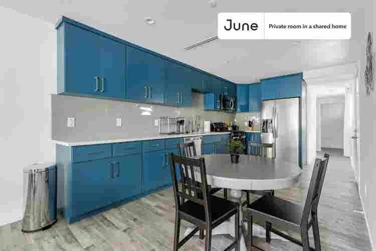 5 BR in Los Angeles