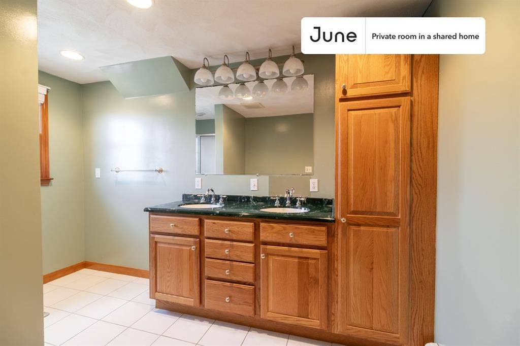 5 BR in Boston