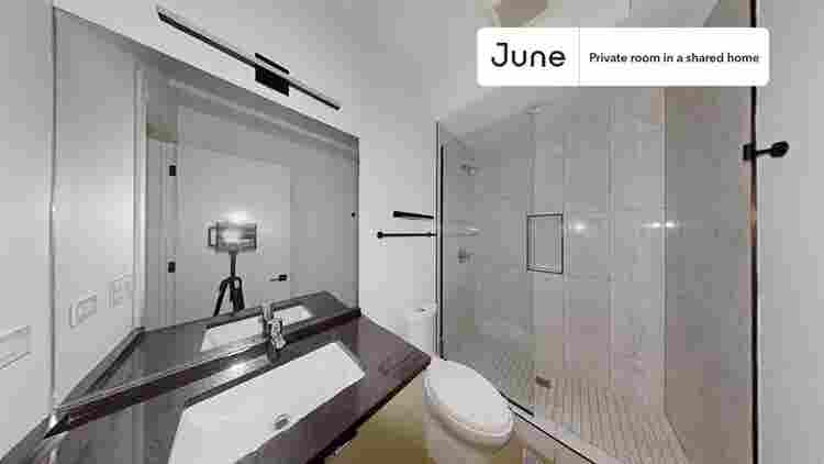 4 BR in Chicago
