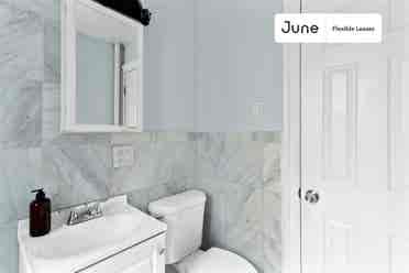 2 BR in New York City