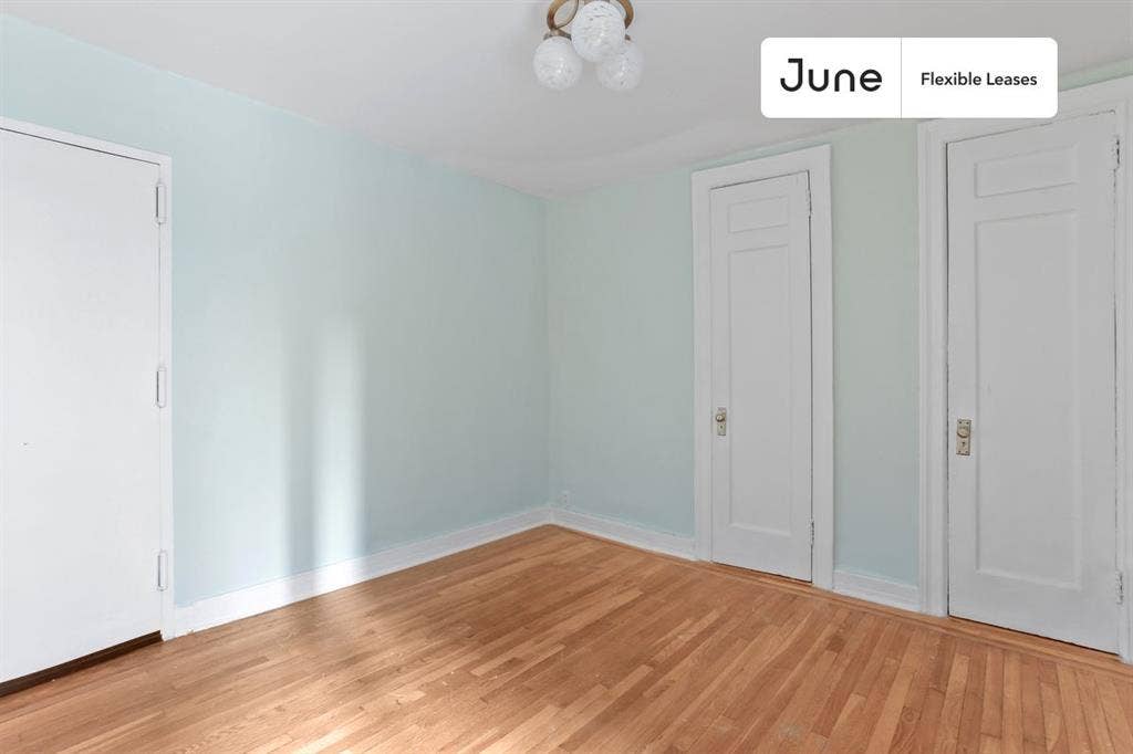 2 BR in New York City