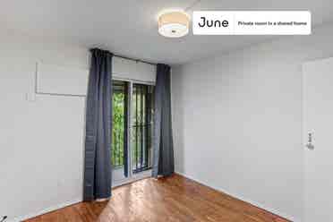 2 BR in New York City