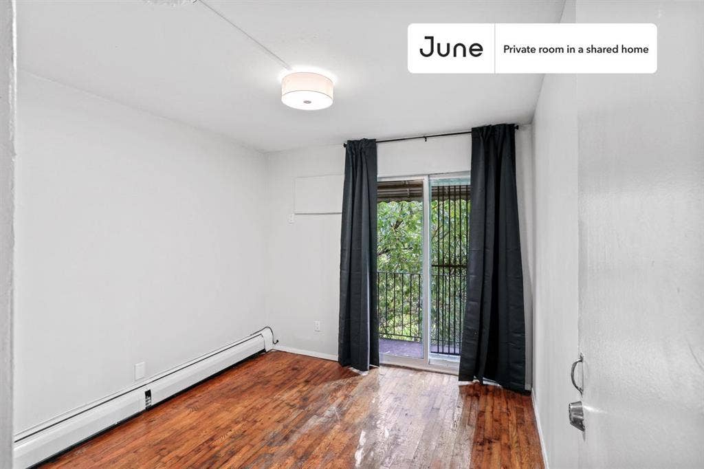 2 BR in New York City