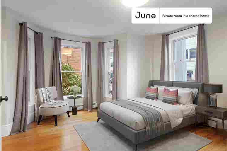 2 BR in Boston
