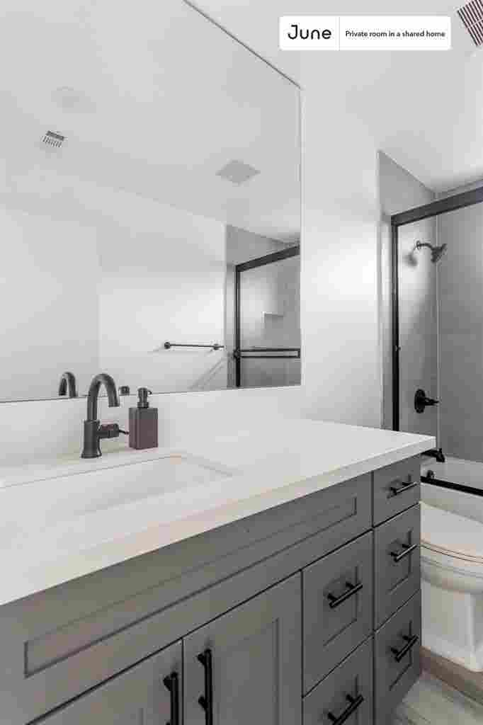 4 BR in Los Angeles