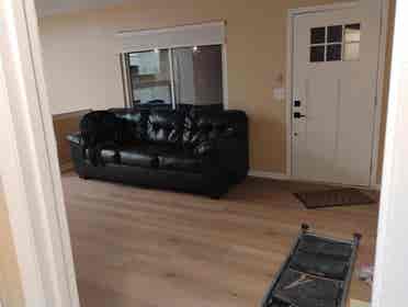 Room in quiet Antioch neighborhood