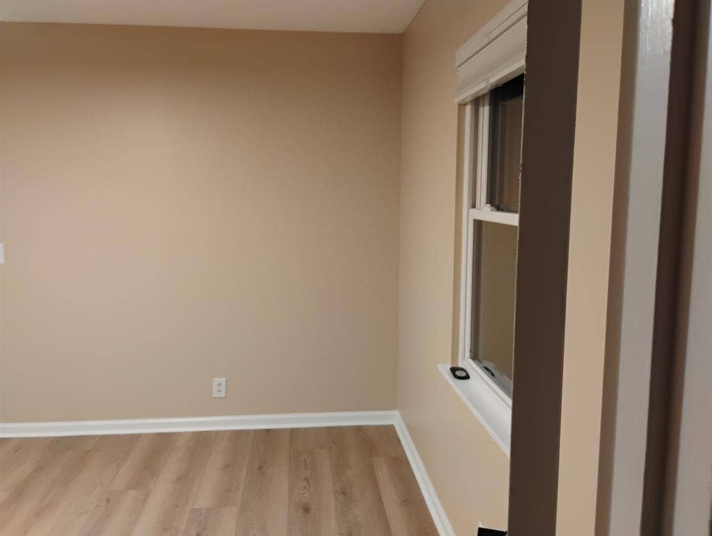 Room in quiet Antioch neighborhood