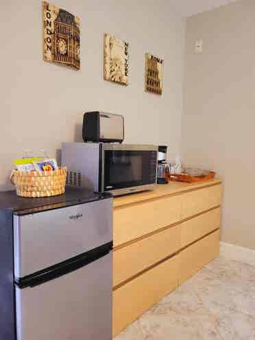 Furnished Room for Rent 🏡