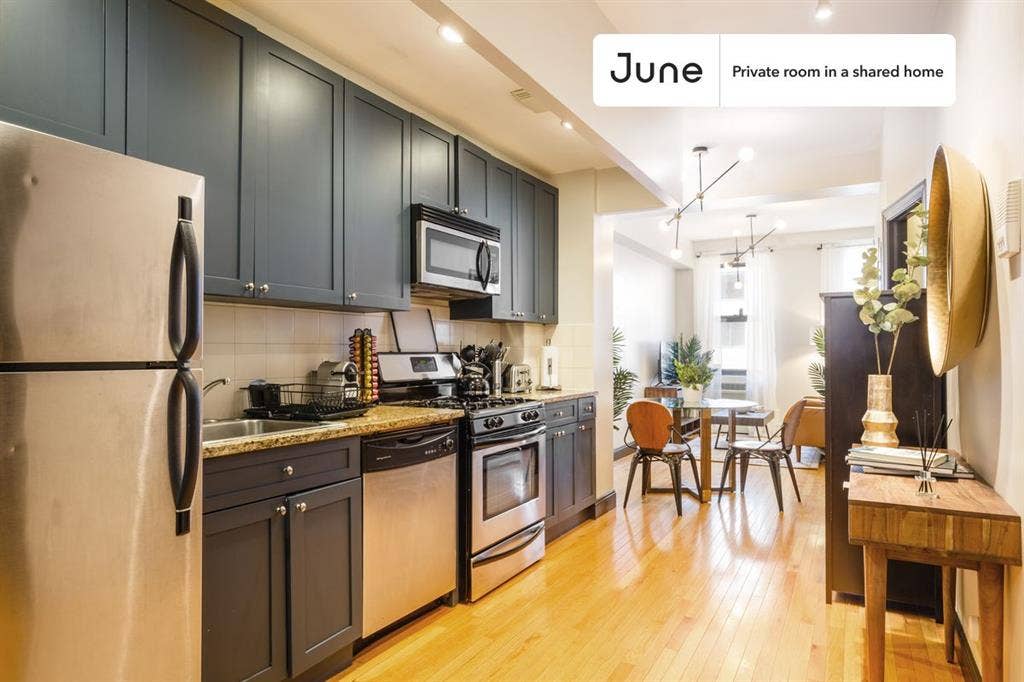 3 BR in New York City