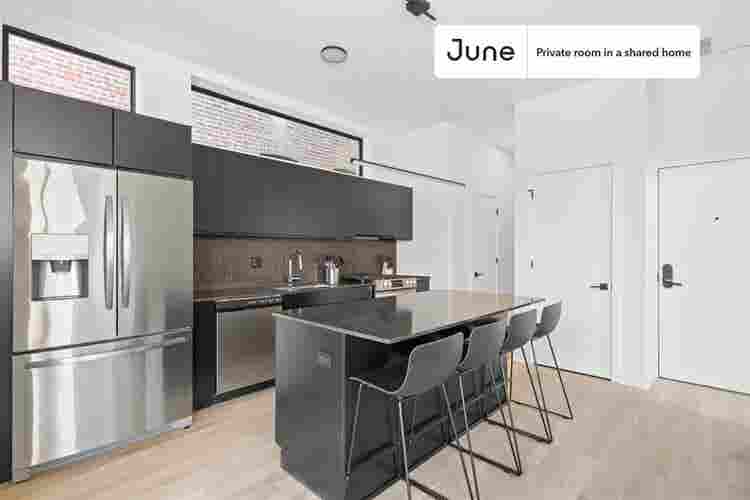 4 BR in Chicago