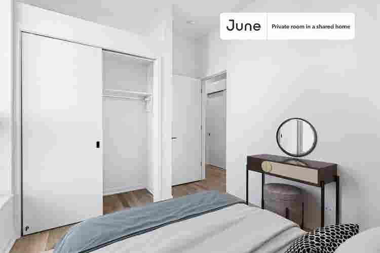 4 BR in Chicago
