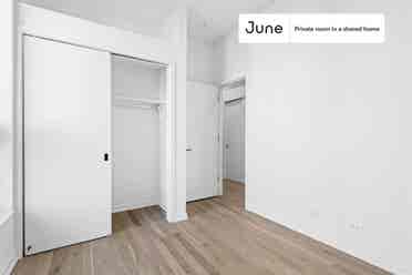 4 BR in Chicago