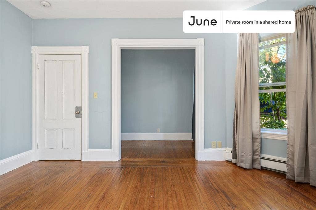 4 BR in Boston