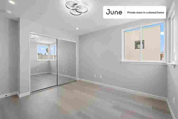 5 BR in Los Angeles
