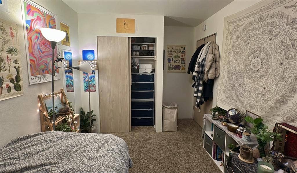 Summer Sublet at the U Apartments