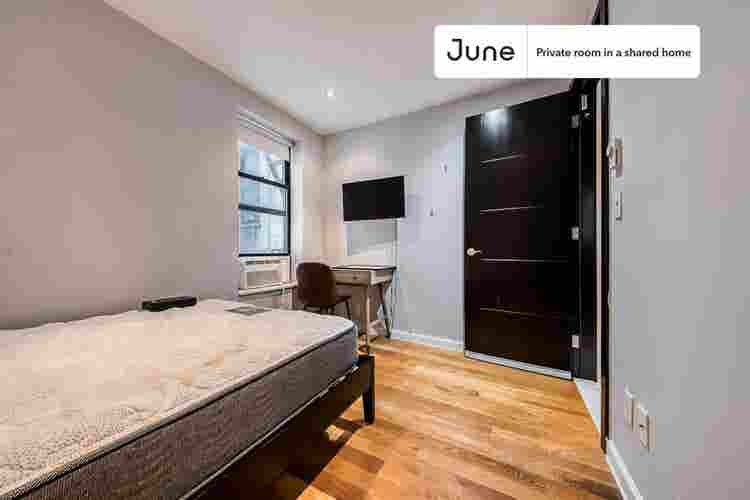 3 BR in New York City