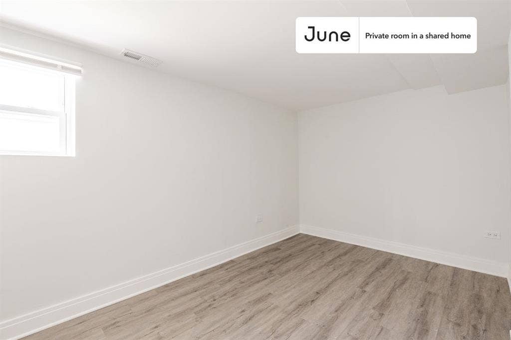 4 BR in Chicago