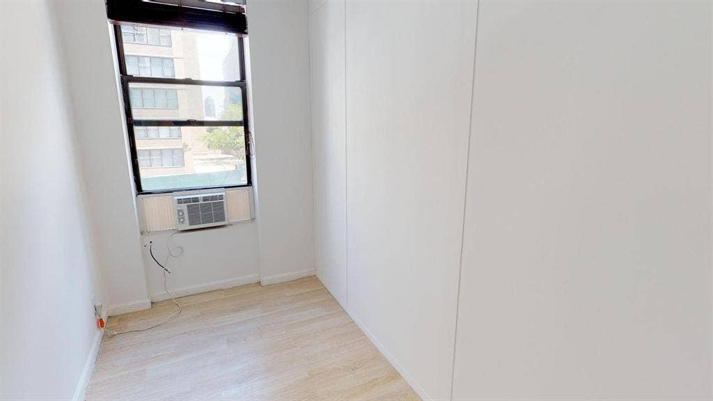 1 BR in New York